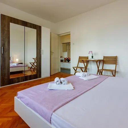 Azur Apartment